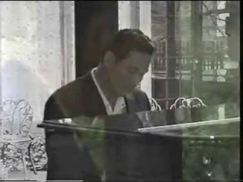 たけし、「菊次郎の夏」をピアノで生演奏する貴重映像！