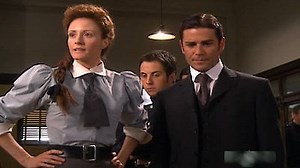 Watch Murdoch Mysteries Season 1 Episode 2 - The Glass Ceiling