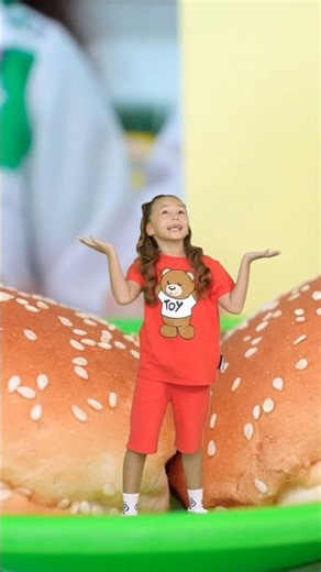 Tiny Kid Hides in a Burger!
