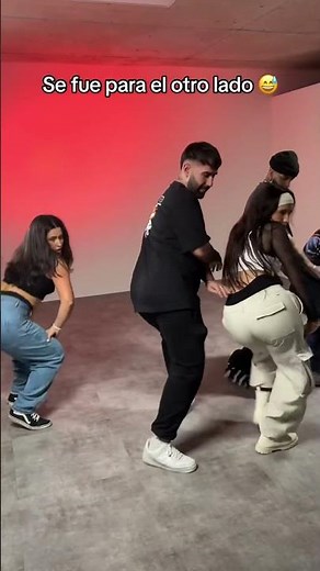 Se fue para el otro lado en la coreo 😱😂