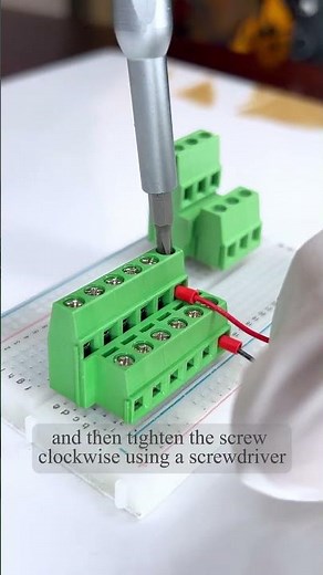 Double-layer screw terminal block #terminalblock #pcbconnector #wireconnector #industrialequipment