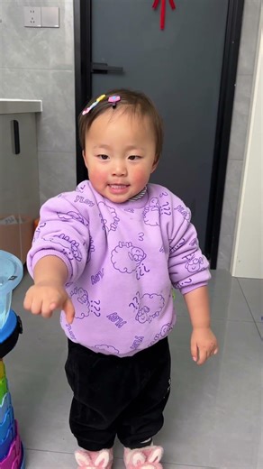 Cool Items! 🥰 Sharing Ice Cream with Him #shorts #FamilyFun