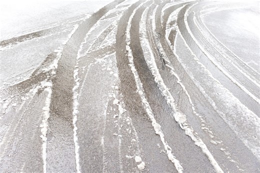 Freezing rain to slick Mass. morning commute, with more snow on the way this weekend