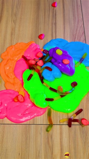 Gooey Glam: Create Your Own Slime Face Mask! 🎭✨