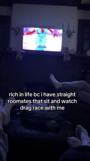 Learning to Sew: A Fun Challenge for College Roommates