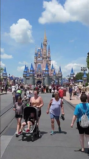 The Beauty of Magic Kingdom: A Timelapse Approaching Cinderella's Castle