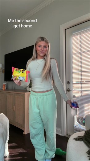 Mastering Style Switcharoo: Quick Outfit Changes for Comfy Looks