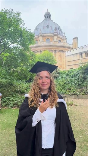 Friendly 🤝 Beautiful ✨ Home 🏡 We asked some of our recent graduates to describe Exeter College in three words and their answers are everything you’d expect (and a little bit more). #ExeterCollegeOxford #OxfordGraduate #FloreatExon | Exeter College, Oxford