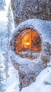 712K views · 10K reactions | Cozy cabin in a cave ❄ #cozyhome #cozy #fireplace #cozyvibes | The Cozy Nook | Facebook