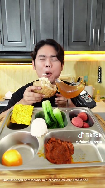 Resep Bakso Keju Megalodon Rebus — Makanan Bergizi