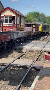 Class 35 (D7076) Hymek locomotive. #heritagerailway #hymek #diesellocomotive #trains #railway