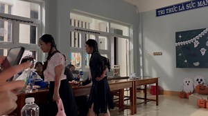 🎃 HALLOWEEN ENGLISH PARTY 2025 RECAP 👻 🥉 TRICK OR TREAT – 3RD PLACE 🍬 Trick or Treat - Dark, mysterious, and hauntingly beautiful 🌒💀 Lights, laughter, and a little bit of magic — the Halloween English Party 2025 brought the stage to life with creativity and confidence! 🕯️✨ Each team owned the runway in their own way: mysterious, fun, and full of Halloween spirit. Let’s look back at the most unforgettable moments from the Costume Performance Section of the party — where imagination met Eng