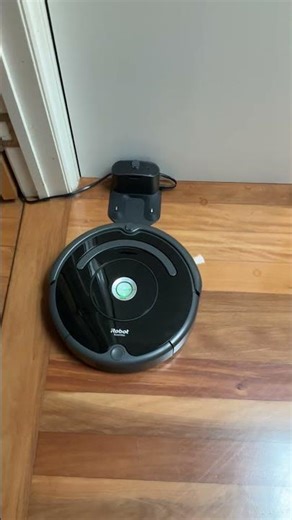 Roomba 675 Returns to Charge