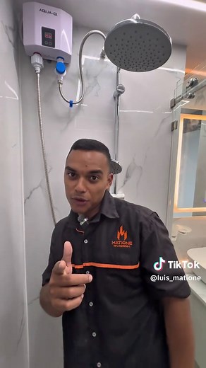 Si no tienes las tuberías de agua caliente creadas esta es la forma de instalar tu calentador sin romper la pared 🚿🧖‍♂️ . #calentadordeagua #calentadores