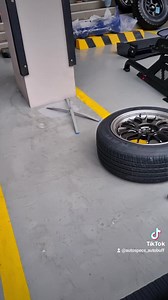 Triple S lowering springs installation on the Subaru Forester SJ ...