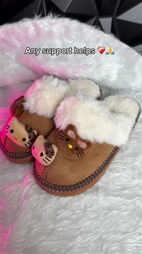 Any support goes a long way🥺#HelloKitty #slippers #hellokittylover #uggs