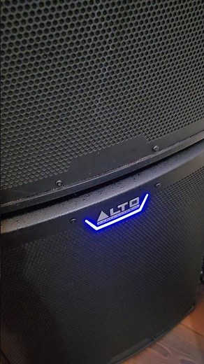 Alto TS15S Subwoofer front led power indicator.