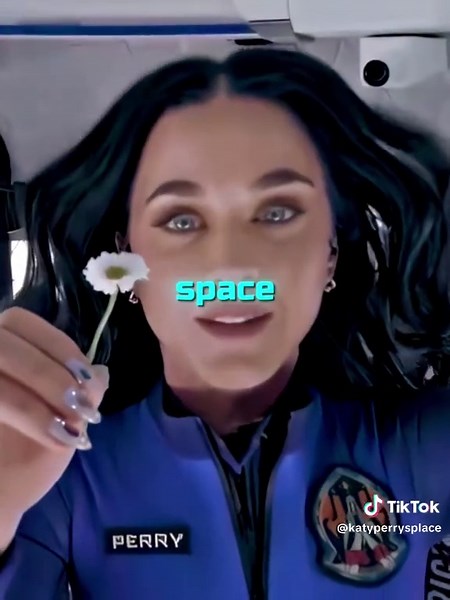 Katy Perry Surprises Fans on Stage with Unforgettable Moment