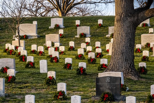 Heavy traffic, road closures expected Saturday for ‘Wreaths Across America’ | ARLnow.com