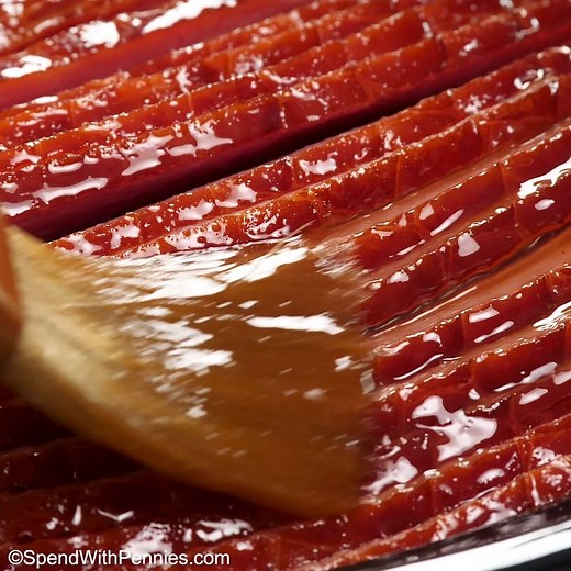 Crock Pot Ham is the perfect easy meal! Just a few minutes of prep to create the perfect meal! https://www.spendwithpennies.com/crock-pot-ham/ | Spend With Pennies