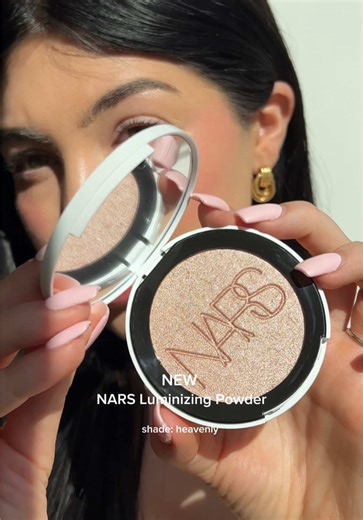 NARS Cosmetics Light Reflecting Luminizing Powder Review
