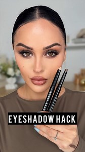 Can’t do eyeshadow? Don’t worry I got you 😉 This hack takes 30 seconds, 1 finger, and zero skills. I used the @BobbiBrown Long-Wear Cream Shadow Sticks. Matte on the lid lower lash, shimmer in the inner corner, blend and done. #BobbiBrownPartner #5MinuteEyes #eyeshadowhack #makeuphack #makeup | Christen Dominique