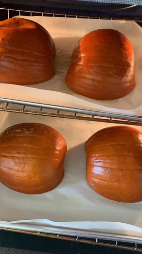 My pumpkin pies begin by roasting pie pumpkins (also called sugar pumpkins) at 400 degrees for 1 hour 10 min until they’re knife tender. Once cool, I scrape out the pulp, purée it in a food processor, and proceed with the pie filling. Happy Thanksgiving to all my friends! 🍁🦃🍁 | Christy Rost