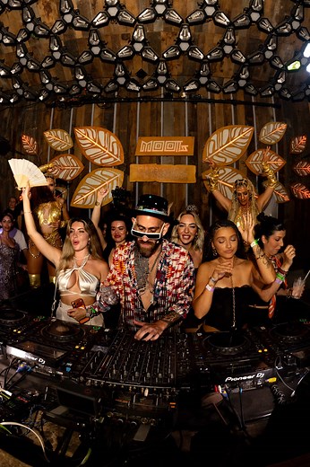 Ibiza canta la saeta 🪄 - #flamenco #afrodise #afrohouse #aaronsevilla #españa