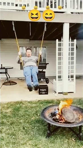 Crazy funny fails moments🤣🤣#funny #comedy #funnyvideos #memes #shorts #shortsfeed #fun #family#fails