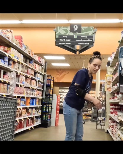 Chicken Broth Farts! 🐔💩 funny fart prank 🤣 #fartprank #funnyreels #farting #prank #lol | BustaGut TV