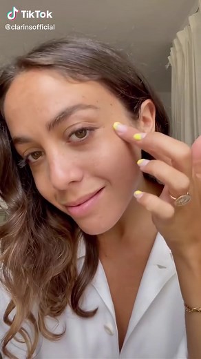 Clarins Mixologie: Instant Glow Recipe for Radiant Skin