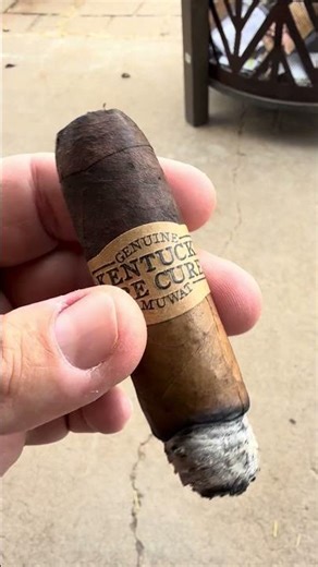 Drew Estate MUWAT Kentucky Fire Cured Flying Pig 60 x 4.1 Interesting 👍