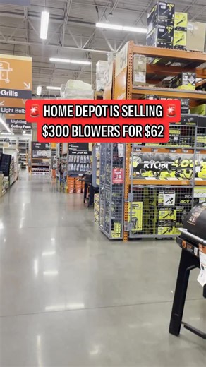 Home Depot discounted these $300 blowers to just $62 🔥🚀 Keep in mind not every store is going to have this deal 💯 If you want to find deals like these the moment they happen, comment “JOIN” and i’ll invite you to our FREE Discord group 🔥 | Retail World