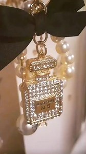 Beautiful Diamonds & Pearls Keychain! $12 Dm to Order!!