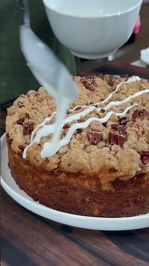 Hummingbird Coffee Cake with Cream Cheese 🍌🍍 #coffeecake #hummingbirdcake #recipe