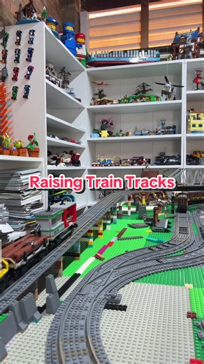Elevate LEGO Train Tracks: Simple Methods for Raised Railways