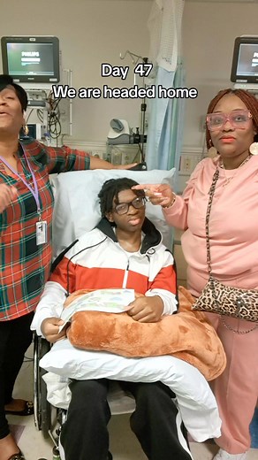 Hallelujah 🎊🎊🎊🎊🎊🎊🎊 6 weeks in halo traction And 4 Days Post Op from having spinal surgery!! 47 days total | Danyale Griffin