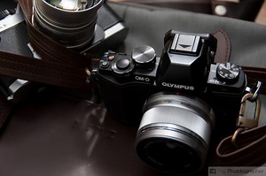 A Comparison of How Olympus and Sony's 5 Axis Stabilization Work