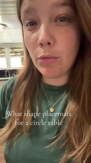Best Placemat Shapes for Round Tables: DIY Tips