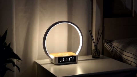 WILIT Bedside Lamp with Alarm Clock,Touch Lamp with Wireless Charger,Nightlight for Bedroom,Sunrise Wake-up Light,3-Grade Dimmable,Birthday Gifts for Her,Women,Men,Mom,Daughter,Girlfriend(Wood Grain)