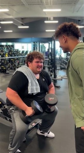 Fat @Caylus training and @FoltynFamily laughing!?🤣