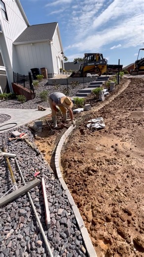 Edging a Slope w Concrete & Pavers