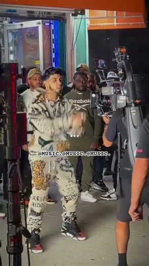 BABY YO TE EXTRAÑO 😞 🎶