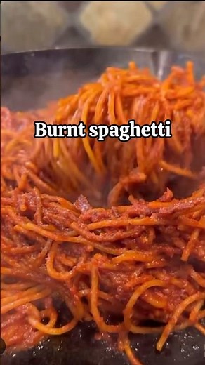 Burnt spaghetti was one of the best taste ever 😋 👅 🔥 #spaghetti #pasta
