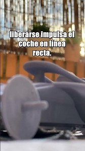 Pequeño coche de CO2 vs motor de F1 #comparison #shorts #stemracing #challenge #formula1