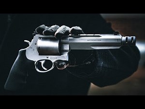 .500 Magnum Revolver. Smith & Wesson Performance Center