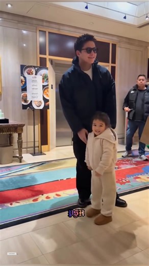 Napayakap Si Baby girl Kay Daniel Padilla 💚#trending #shortvideo #fypyoutube #fypシ゚viral