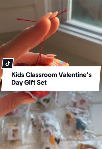 Classroom Valentine’s Day Gift Set Ideas for Kids