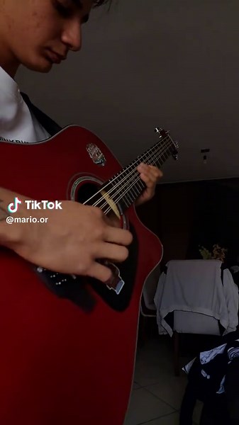 Cómo tocar guitarra: Tutoriales y consejos prácticos