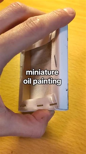 Miniature oil painting with big summer vibes